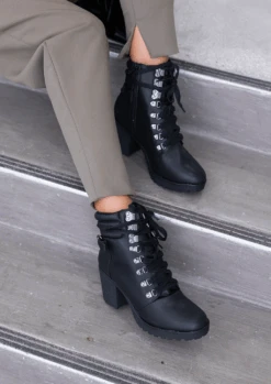 ANNAMARIA - BLACK 12 ANNAMARIA - BLACK -Mia 41