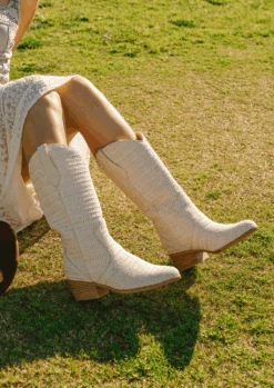 JENAH - BONE 13 JENAH - BONE -Mia JENAH BONE 6