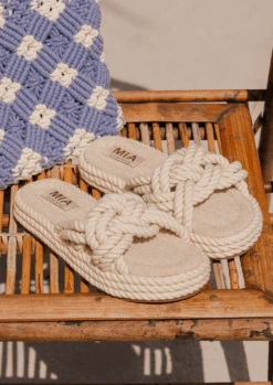 MIKO - OFF WHITE -Mia LIFESTYLETEMPLATEFORSHOPIFY 4bc95ee3 0022 421e b3cc 0a11f3f499d3