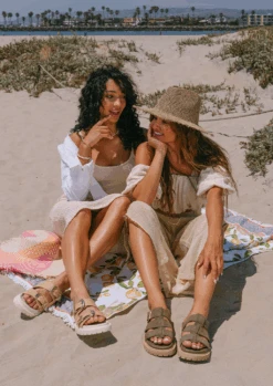 GENI - KHAKI -Mia geni2